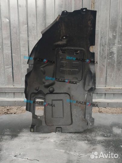Передняя часть подкрылка переднего правого BMW 3
