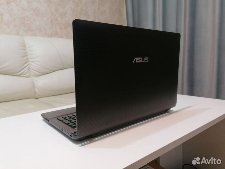 Ноутбук Asus для Автокад Танков и работы