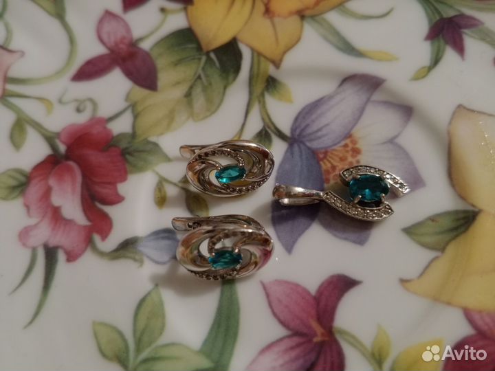 Серебряный комплект