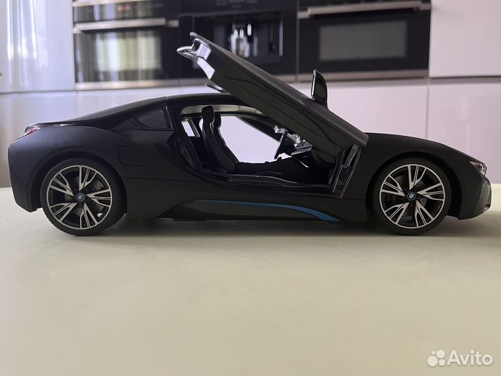 Радиоуправляемая машинка Rastar BMW i8