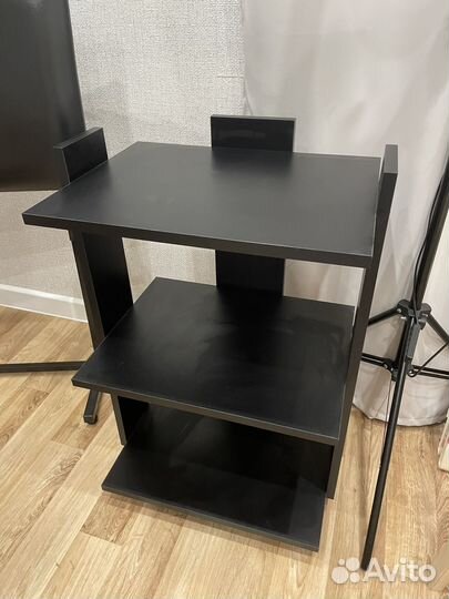 Тележка на колесах