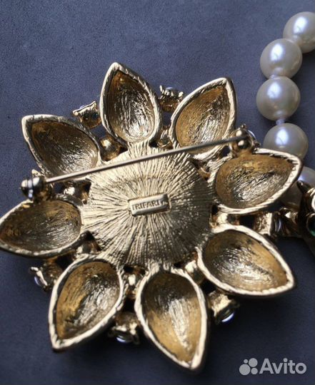 Брошь Trifari