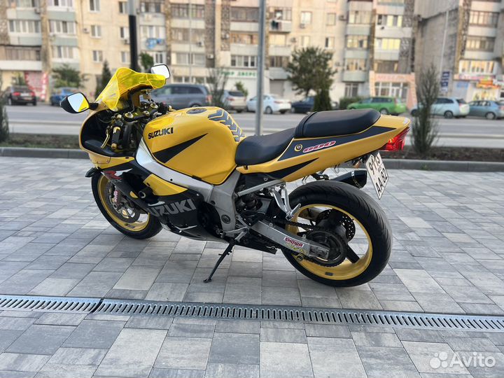 Suzuki GSX600r