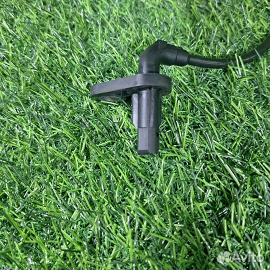 Датчик абс задний правый Ниссан Ноут Е11