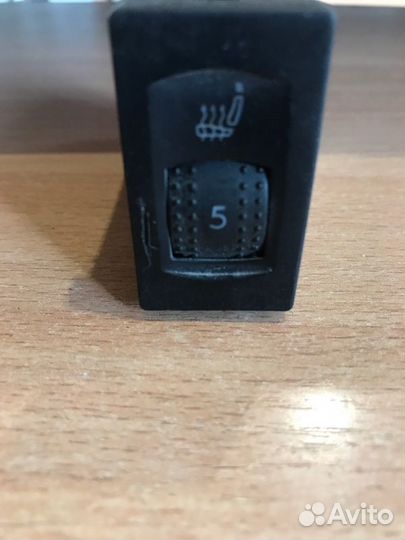 Кнопки подогрева сидений Volkswagen Passat