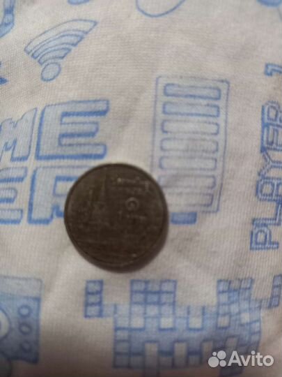 Монета 1 рубль брак