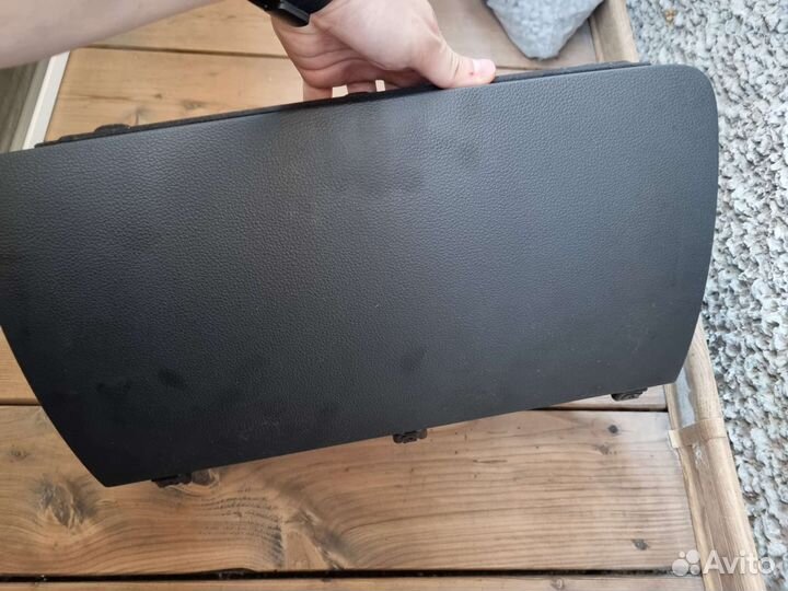 Бардачок (перчаточный ящик) audi q7