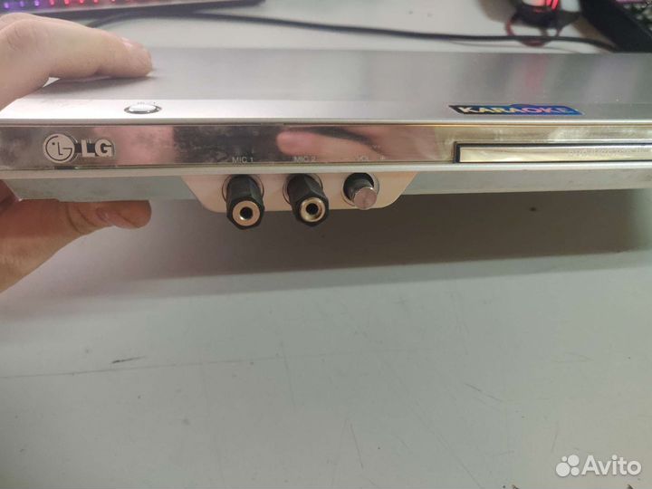 Dvd CD VCD плеер с караоке lg DK676X