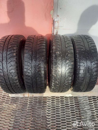 Bridgestone Playz RV PRV 195/65 R15 91T
