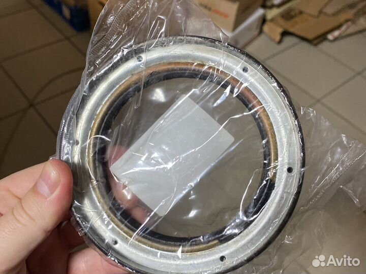 Сальник передней ступицы FTL,inter,VNL,Ken