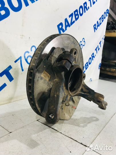 Поворотный кулак передний правый hyundai IX35 2.0 MT