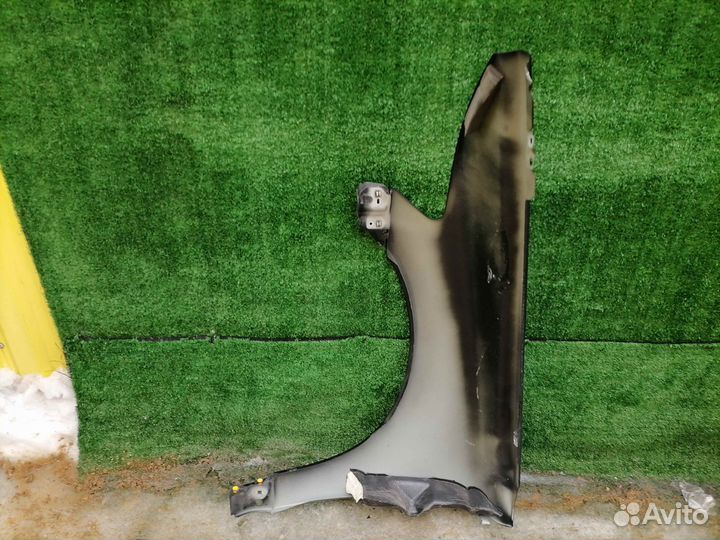 Подкрылок передний правый Volvo V50 MW MW43 MW68