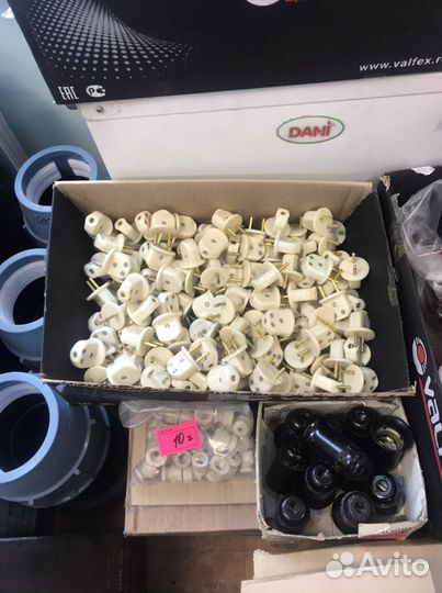 Розетки и выключатели