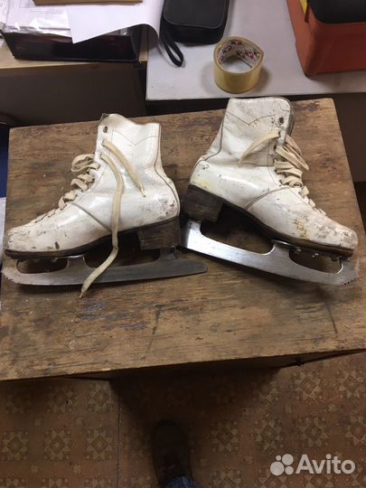 Коньки женские 38 р