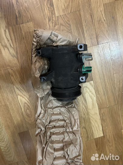 Компрессор кондиционера Jeep Grand Cherokee