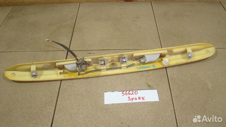 Накладка двери багажника Chevrolet Spark 2