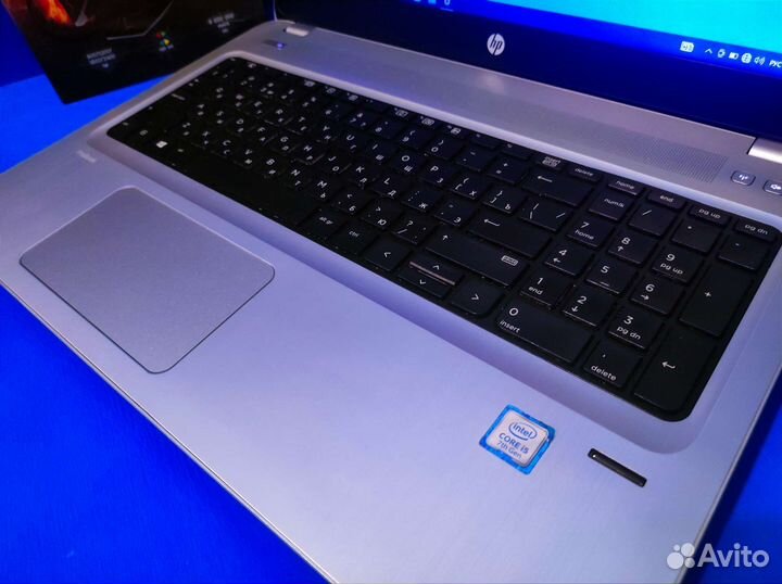 Ноутбук HP full hd i5-7200u/8gb/1tb