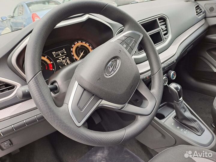 LADA Vesta 1.8 CVT, 2024