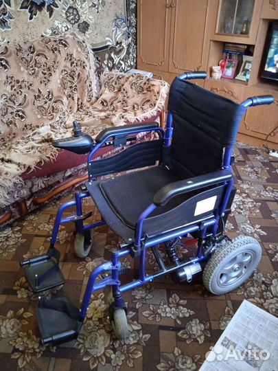 Кресло-коляска инвалидная с электроприводом Армед