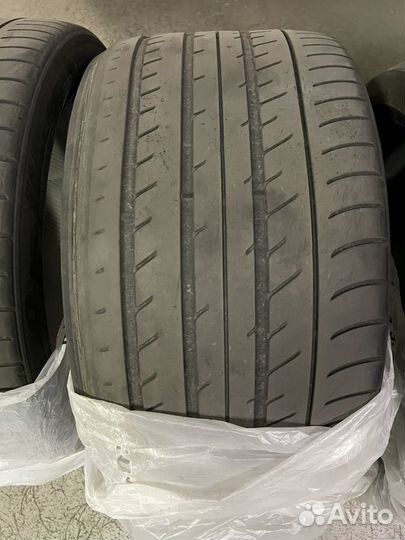 Toyo Proxes T1 Sport 285/35 R21