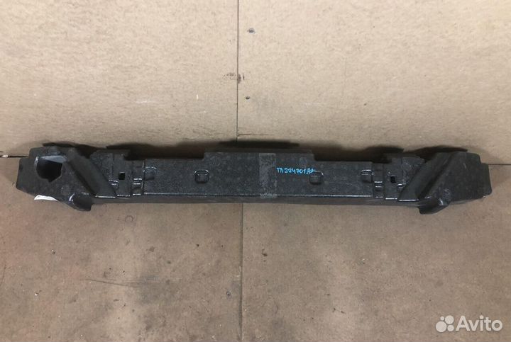 Абсорбер переднего бампера Hyundai Solaris 2