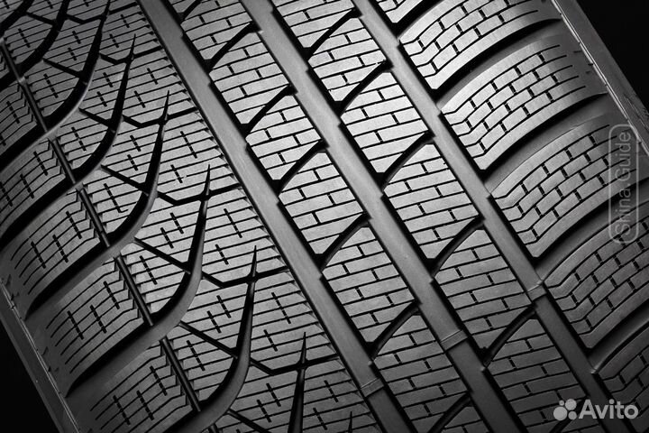 Pirelli P Zero Winter 255/45 R19