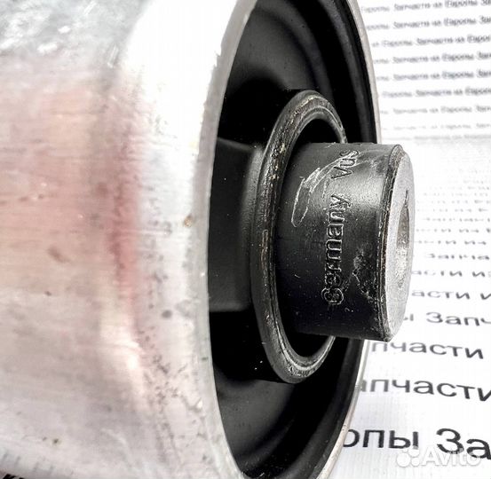 Сайлентблок переднего нижнего рычага на Audi/VW