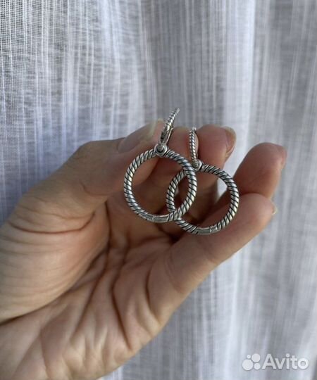 Серьги Pandora «кольца для шармов»