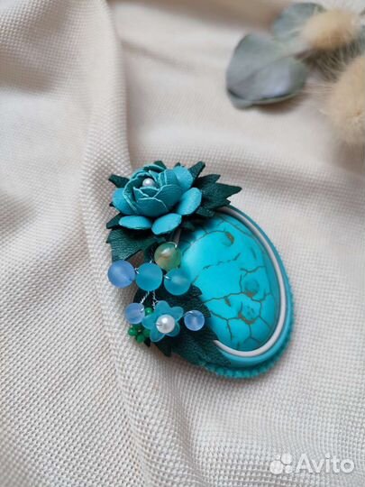 Брошь ручной работы
