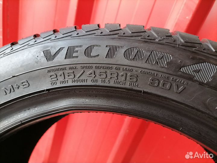 Goodyear Vector 4Seasons Gen-2 215/45 R16