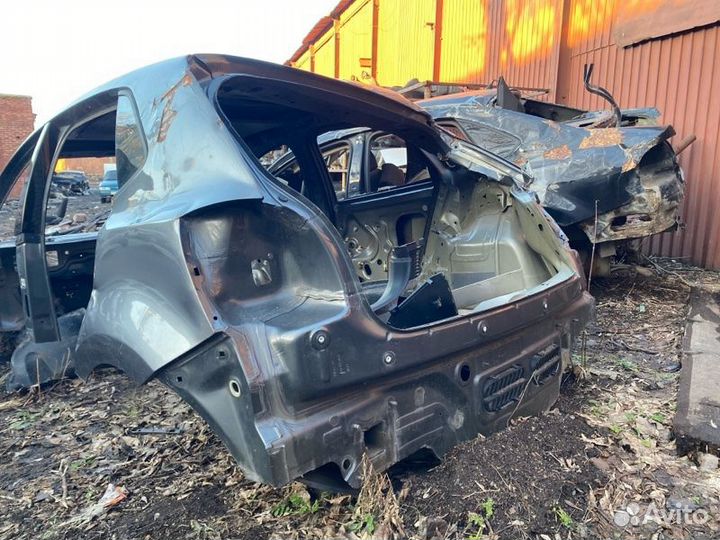 Телевизор задний Volkswagen Polo 5