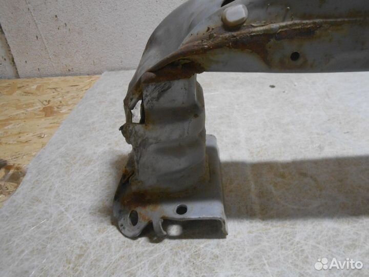 Усилитель переднего бампера Avensis 2 Авенсис 2