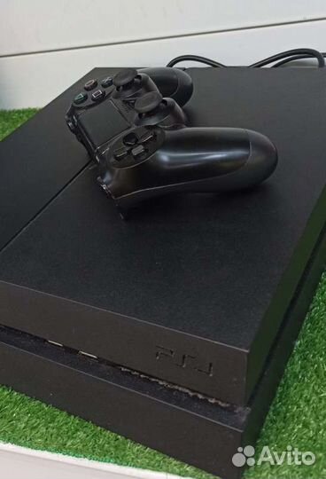 Sony PS4 fat 500gb и 2 геймпада