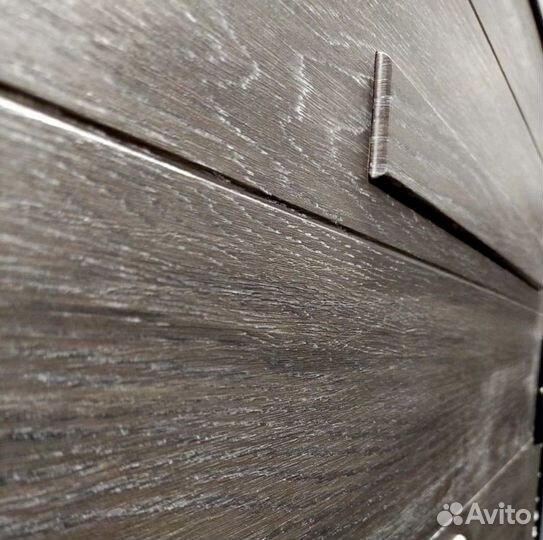 Дверь входная с зеркалом