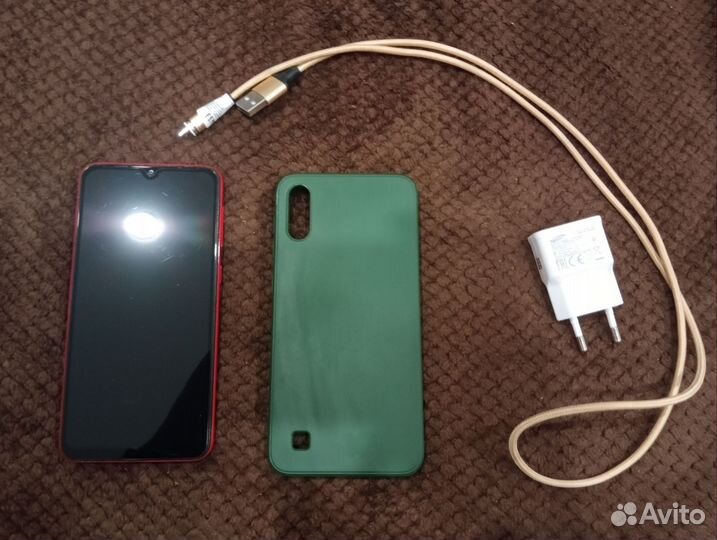 Samsung Galaxy A10, 2/32 ГБ