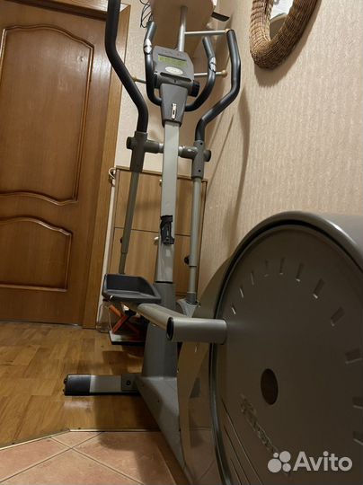 Эллиптический тренажер torneo