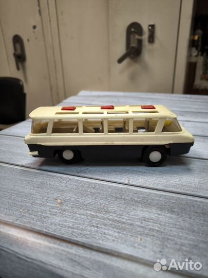 Игрушка автобус СССР