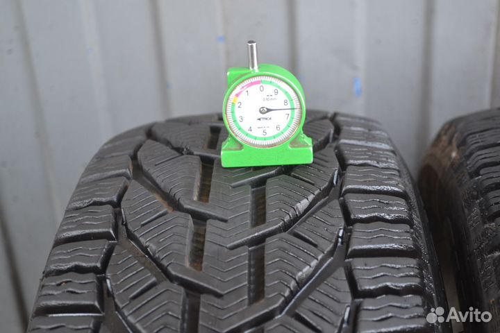 Kormoran Snow 205/60 R16 96H