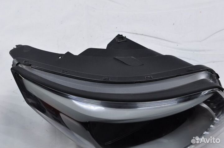 Б/У Фара правая Kia Ray 92102A3500 Б/У 92102A3500