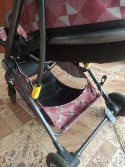Коляска детская до года