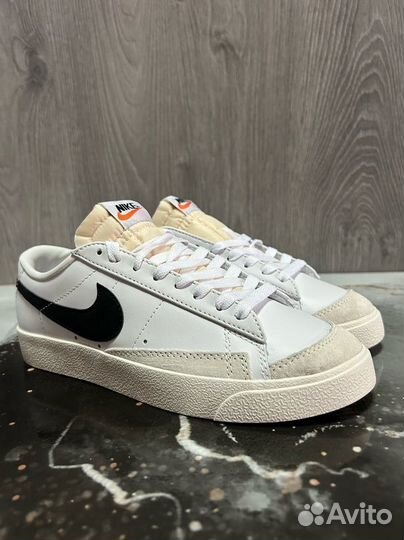 Кроссовки мужские Nike Blazer Low '77 белые