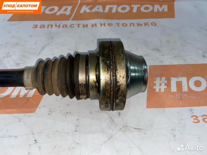 Привод перед. Volkswagen Touareg 2 2012 7P0407271C