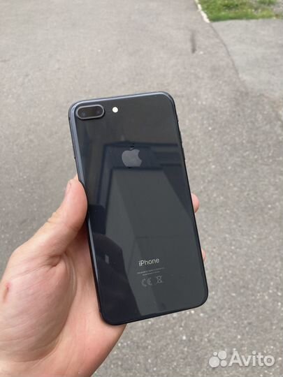 iPhone 8 Plus, 64 ГБ