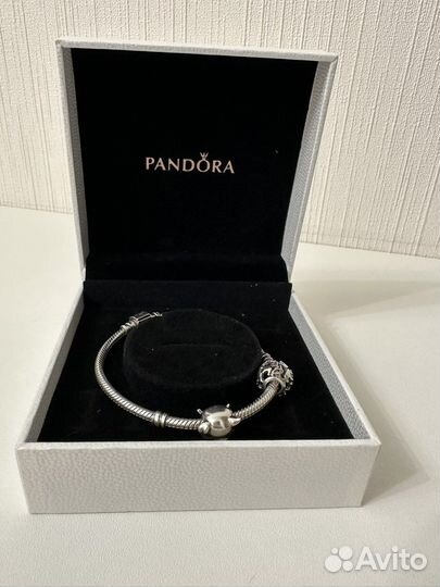 Браслет Pandora с шармами