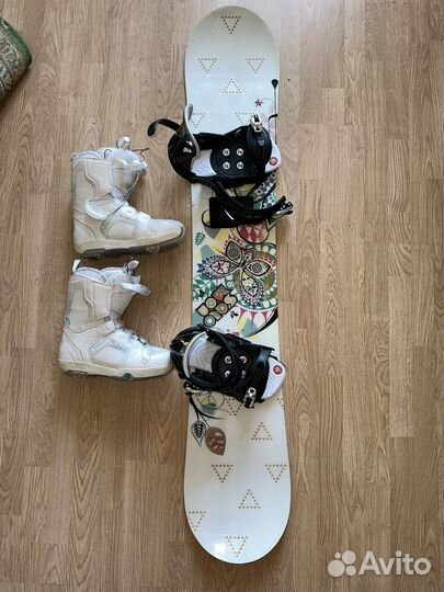 Сноуборд salomon с креплением и ботинками