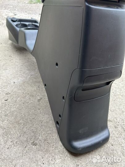 Подлокотник Honda Fit GD