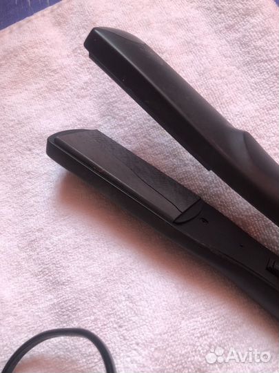 Выпрямитель (плойка, утюжок) для волос