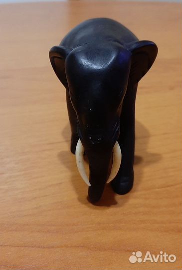 Статуэтка слон, эбеновое дерево, индонезия