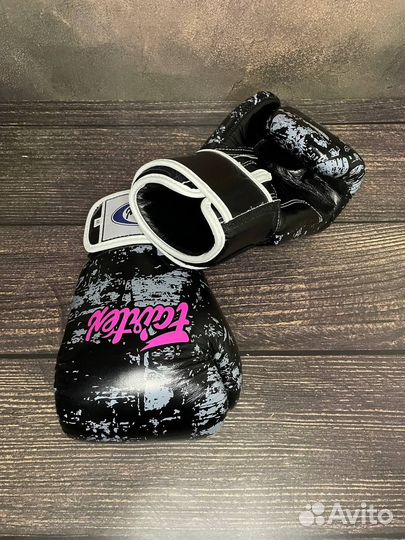 Боксерские перчатки Fairtex