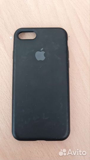 Чехол на iPhone